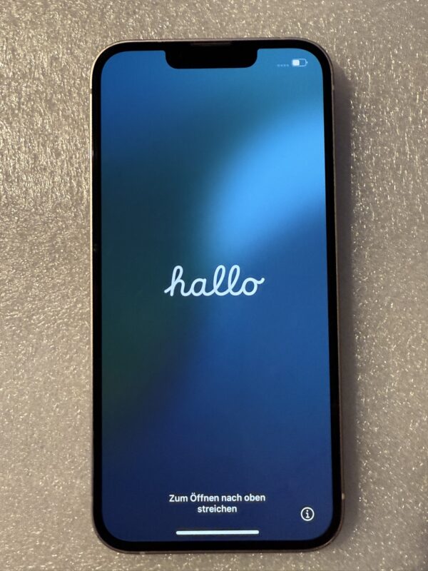 iPhone 13 - Image 2
